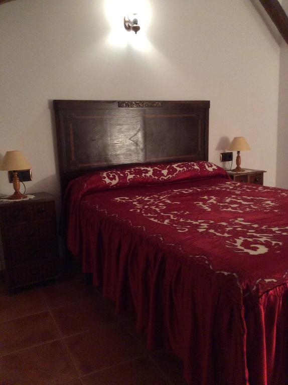 Senorio De Monterruiz Guest House Casas de Santa Cruz Exterior photo