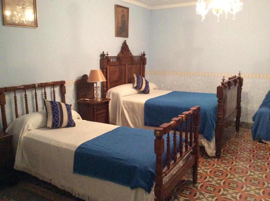 Senorio De Monterruiz Guest House Casas de Santa Cruz Exterior photo