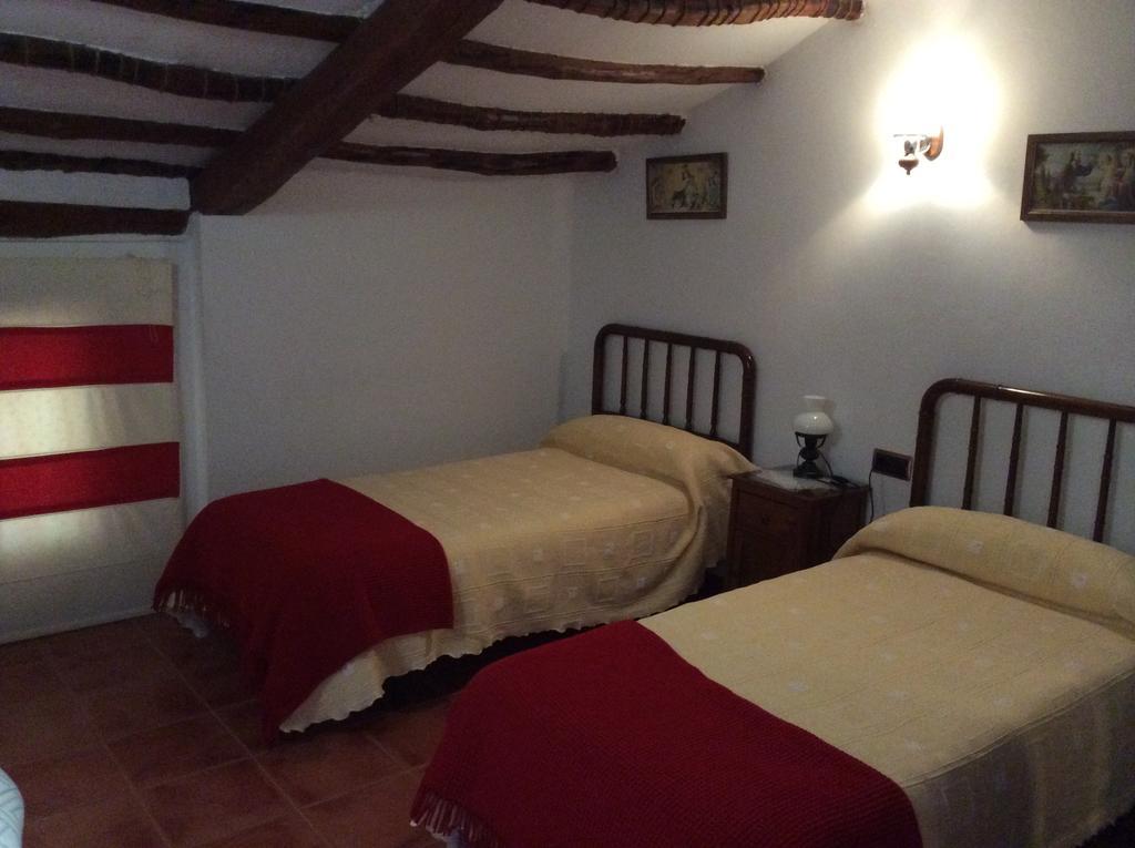 Senorio De Monterruiz Guest House Casas de Santa Cruz Exterior photo